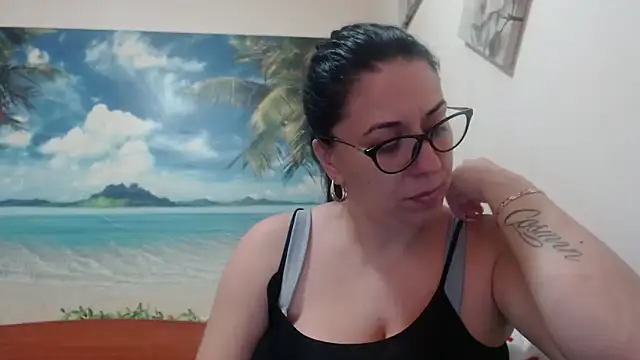 jollene online show from October 28, 2025, 2:05 pm