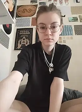 Snapshot of _arigins_ chatting on October 11, 2025, 10:05 am arigins online show from October 11, 2025, 10:05 am