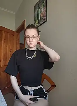 Snapshot of _arigins_ chatting on September 30, 2025, 8:53 am arigins online show from September 30, 2025, 8:53 am