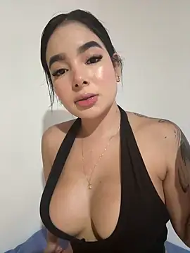 Snapshot of Amy_ruizz chatting on May 29, 2026, 10:21 am Amy ruizz online show from May 29, 2026, 10:21 am