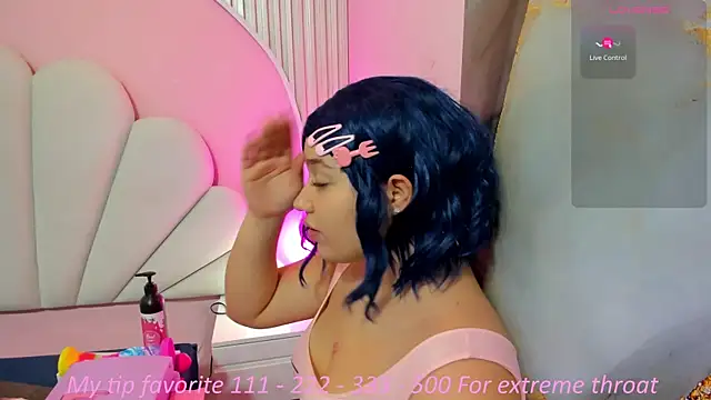 hinata dolly online show from October 16, 2025, 11:07 am