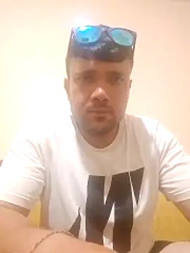 nihattttttttttttttt online show from June 16, 2026, 9:04 pm