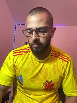 magnumchris online show from July 8, 2026, 2:57 am