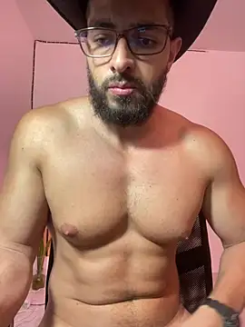 magnumchris online show from July 16, 2026, 2:41 am