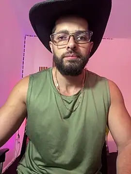 magnumchris online show from June 20, 2026, 8:25 pm