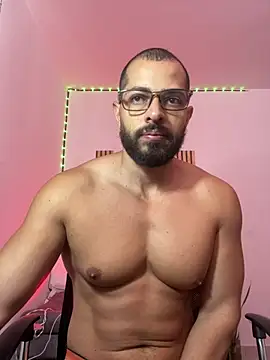 Snapshot of magnumchris chatting on May 22, 2026, 4:16 pm magnumchris online show from May 22, 2026, 4:16 pm