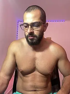magnumchris online show from July 17, 2026, 3:42 pm