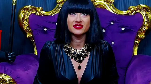 Snapshot of LaraMaeve chatting on October 3, 2025, 5:20 am LaraMaeve online show from October 3, 2025, 5:20 am