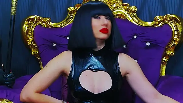 Snapshot of LaraMaeve chatting on October 22, 2025, 5:07 am LaraMaeve online show from October 22, 2025, 5:07 am