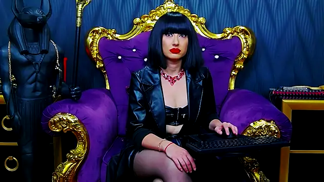 Snapshot of LaraMaeve chatting on September 18, 2025, 4:26 am LaraMaeve online show from September 18, 2025, 4:26 am