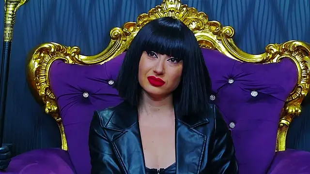 Snapshot of LaraMaeve chatting on October 6, 2025, 5:08 am LaraMaeve online show from October 6, 2025, 5:08 am