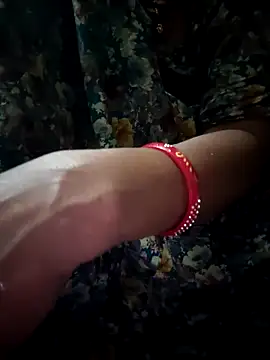 aunty sumy online show from April 17, 2026, 1:47 pm