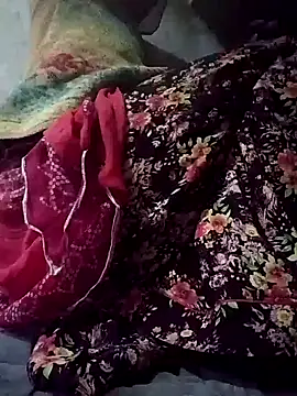 Snapshot of aunty_sumy chatting on February 8, 2026, 2:31 am aunty sumy online show from February 8, 2026, 2:31 am