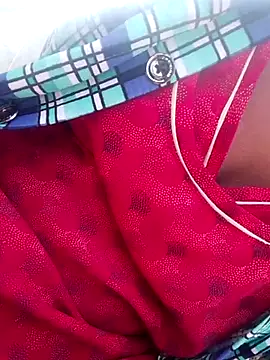 Snapshot of aunty_sumy chatting on January 13, 2026, 5:44 am aunty sumy online show from January 13, 2026, 5:44 am