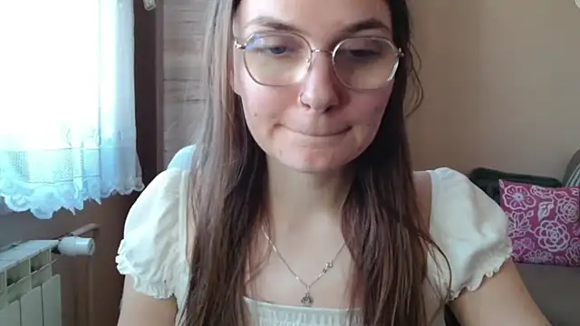 LooveELLYx online show from March 4, 2025, 11:08 am