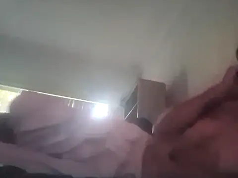 Snapshot of straightozgoesdwn chatting on October 26, 2025, 9:59 pm straightozgoesdwn online show from October 26, 2025, 9:59 pm