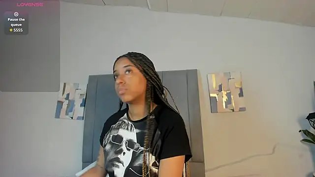 Sophia Ebony online show from November 18, 2025, 12:41 pm