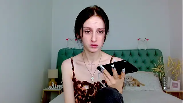 Snapshot of Little_moly999 chatting on September 22, 2025, 9:43 pm Little moly999 online show from September 22, 2025, 9:43 pm