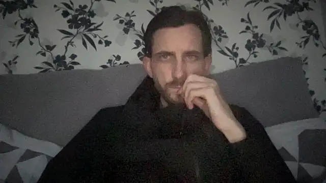 Big8inchUncutCock online show from May 22, 2026, 5:33 pm