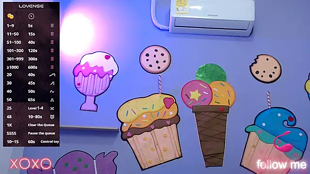 Snapshot of skinnykalitzo18 chatting on February 26, 2026, 1:33 pm skinnykalitzo18 online show from February 26, 2026, 1:33 pm