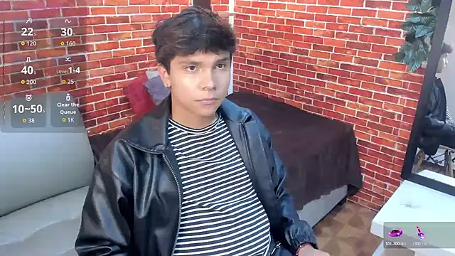 Snapshot of Thiago_Kozak chatting on July 17, 2026, 1:19 pm Thiago Kozak online show from July 17, 2026, 1:19 pm