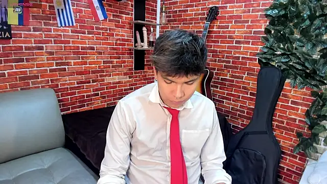 Snapshot of Thiago_Kozak chatting on July 1, 2026, 1:55 pm Thiago Kozak online show from July 1, 2026, 1:55 pm