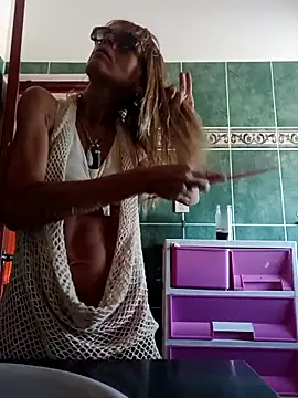 LunaNatural online show from November 20, 2025, 7:03 pm