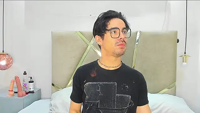 BryCams3 online show from September 24, 2025, 3:57 am