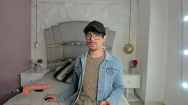 BryCams3 online show from September 13, 2025, 1:05 am