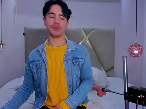 BryCams3 online show from October 25, 2025, 4:55 am