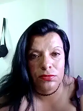 Hanna Kieran online show from October 2, 2025, 6:00 pm