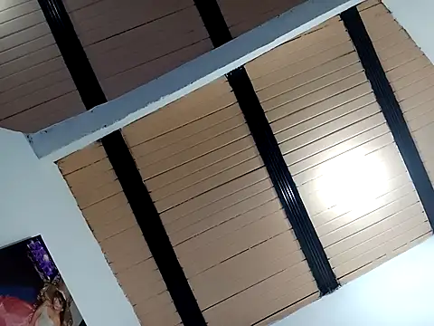 Hanna Kieran online show from October 2, 2025, 3:32 am