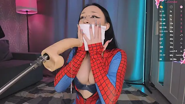 Juicy Vikki online show from April 23, 2026, 12:29 pm