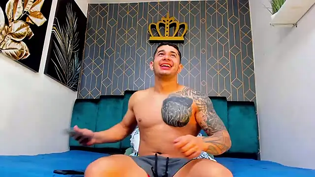 king falconer online show from September 30, 2025, 2:39 am