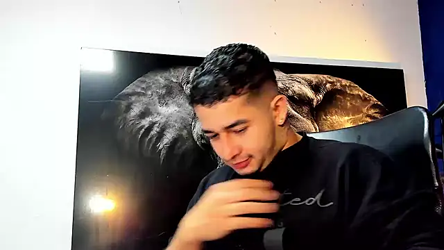 king falconer online show from November 26, 2025, 3:17 am