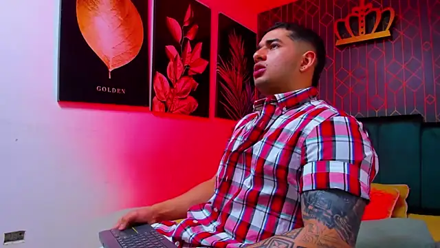 king falconer online show from September 10, 2025, 12:53 am