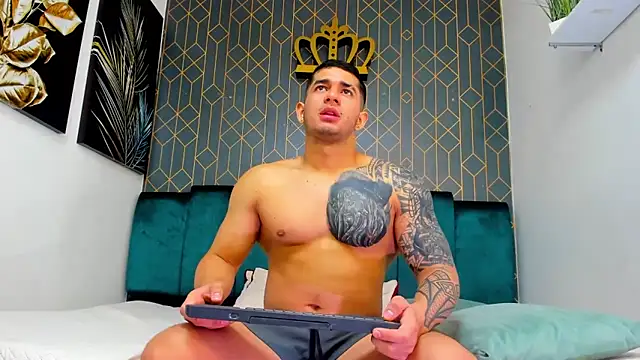 king falconer online show from September 27, 2025, 3:12 am