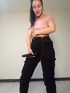 Snapshot of Oriana111 chatting on September 9, 2025, 3:05 am Oriana111 online show from September 9, 2025, 3:05 am