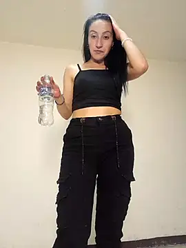 Snapshot of Oriana111 chatting on October 6, 2025, 3:40 am Oriana111 online show from October 6, 2025, 3:40 am