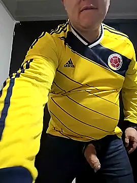 BigCristh79 online show from March 26, 2026, 7:12 pm