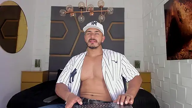 magnusclark online show from September 19, 2025, 6:45 pm