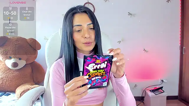 princessluna 19 online show from September 24, 2025, 8:48 pm