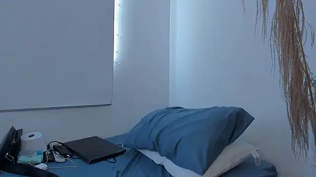 Evansdark1 online show from March 18, 2026, 10:21 pm