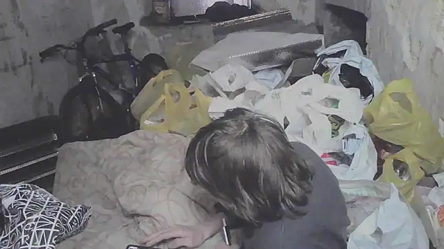 Snapshot of makarov1993 chatting on May 16, 2026, 3:38 am makarov1993 online show from May 16, 2026, 3:38 am