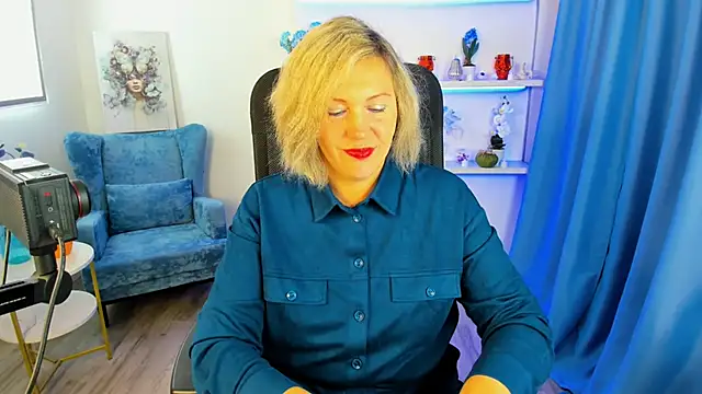 NinaStarle online show from October 18, 2025, 4:36 am