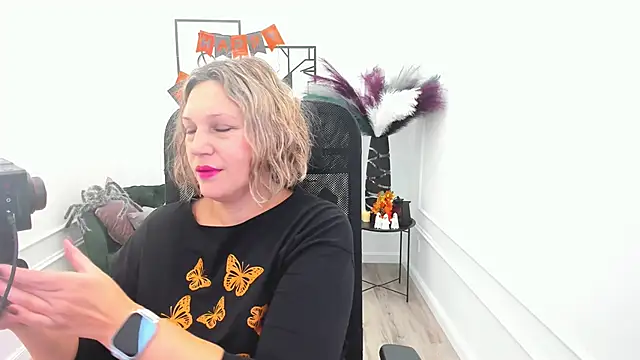 NinaStarle online show from October 29, 2025, 4:33 am