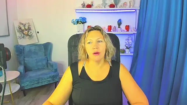 NinaStarle online show from November 2, 2025, 4:39 am