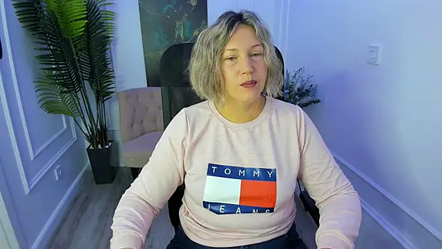 NinaStarle online show from September 26, 2025, 4:52 am