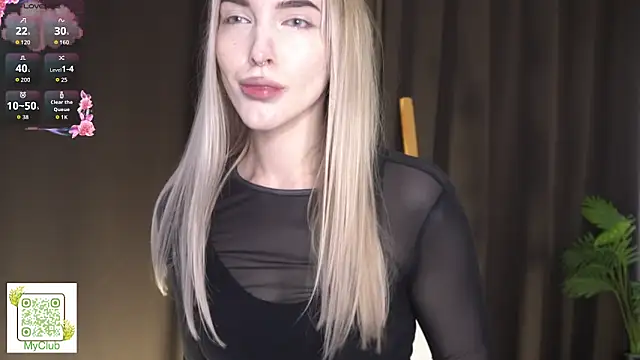 MaeEversley online show from September 25, 2025, 6:41 am