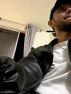 Michaell Spinelly online show from September 21, 2025, 3:11 am